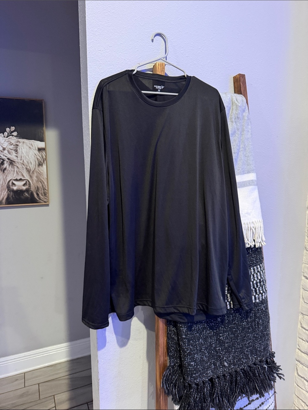 Old Navy Black Long Sleeve Tee